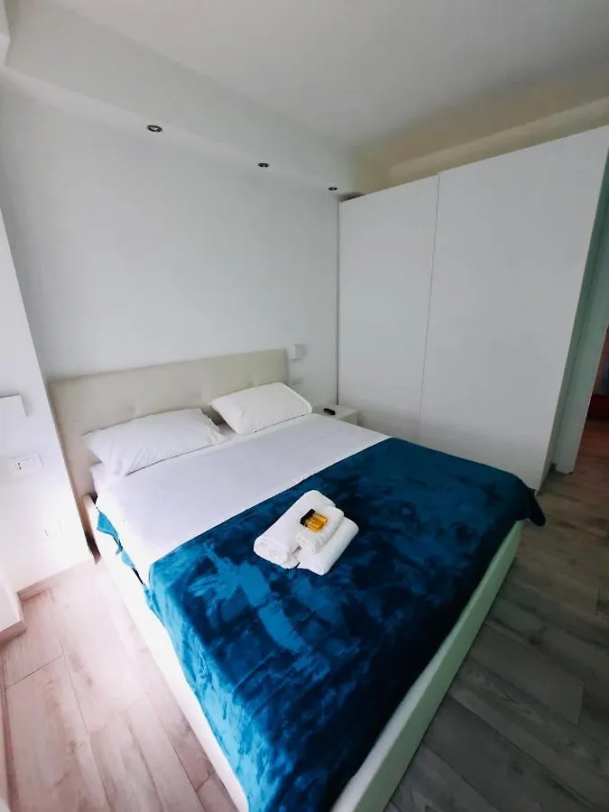Tiffany Suites Milano 0*,